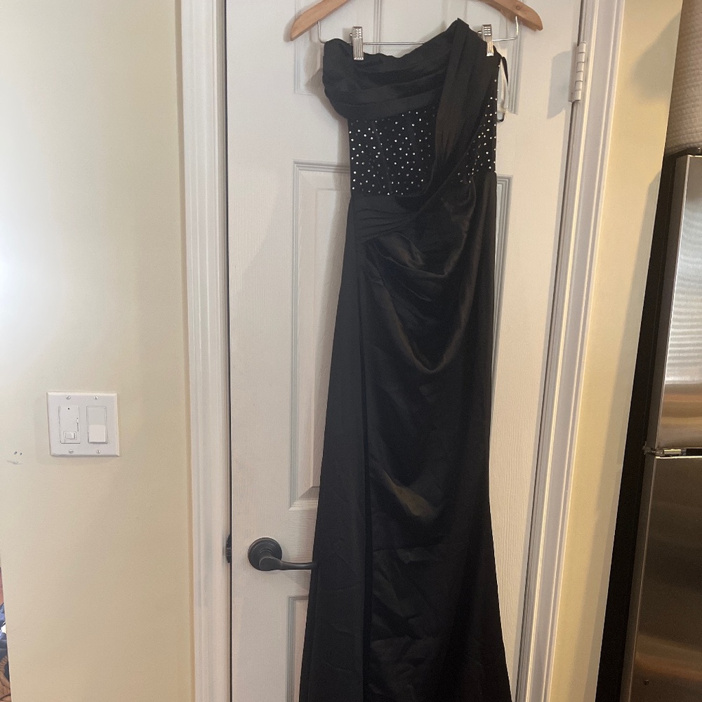 Miss Circle ball gown